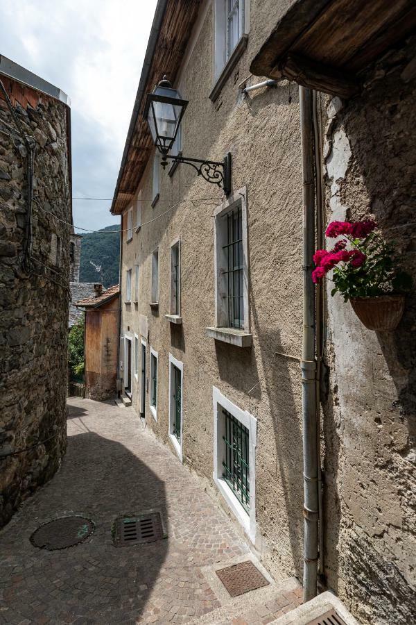 Ostello Di Germagno Omegna Exterior photo