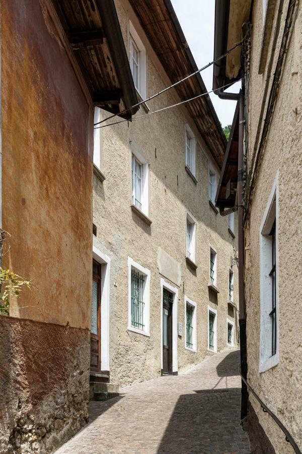 Ostello Di Germagno Omegna Exterior photo