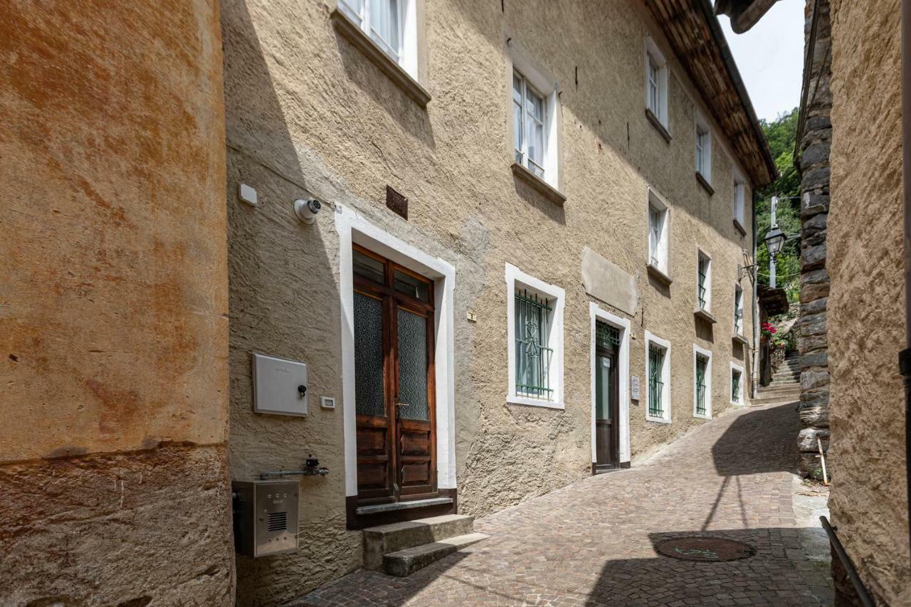 Ostello Di Germagno Omegna Exterior photo